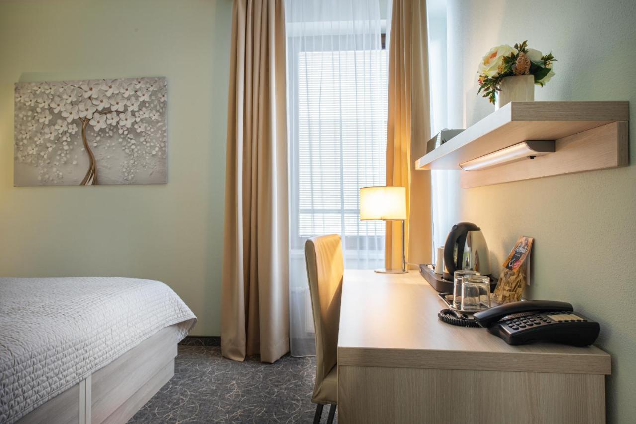 Hotel Mlynska Uherske Hradiste Bagian luar foto