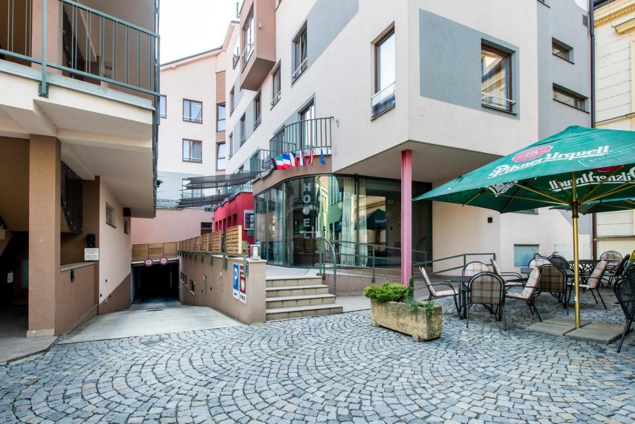 Hotel Mlynska Uherske Hradiste Bagian luar foto