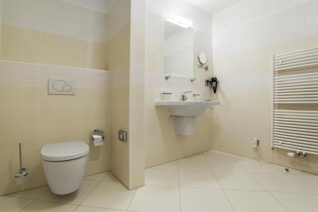 Hotel Mlynska Uherske Hradiste Bagian luar foto