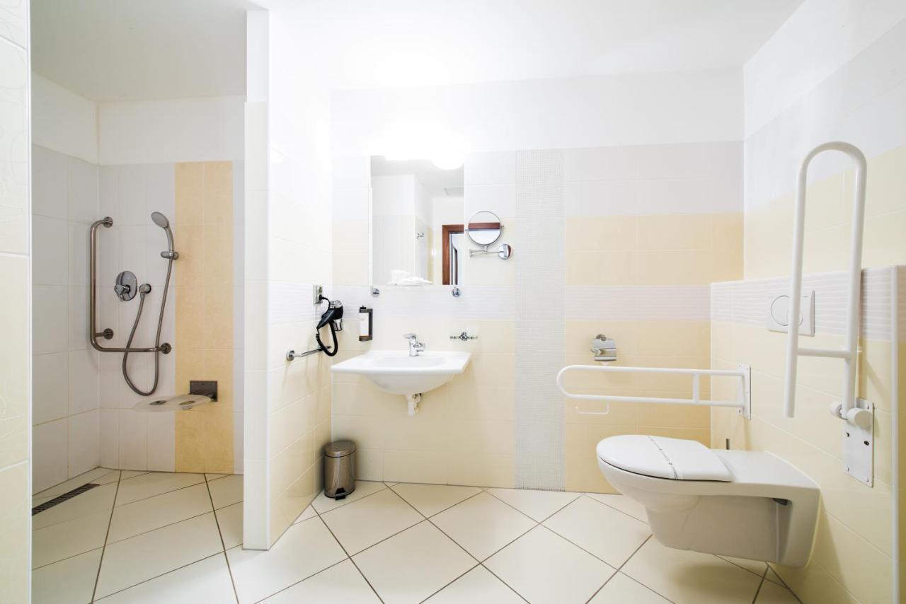 Hotel Mlynska Uherske Hradiste Bagian luar foto
